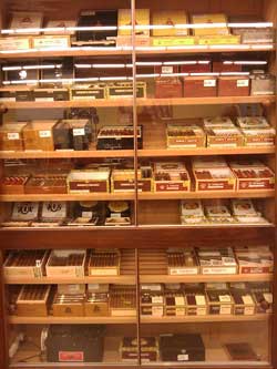 Cigars at Fairgrounds Discount Beverages